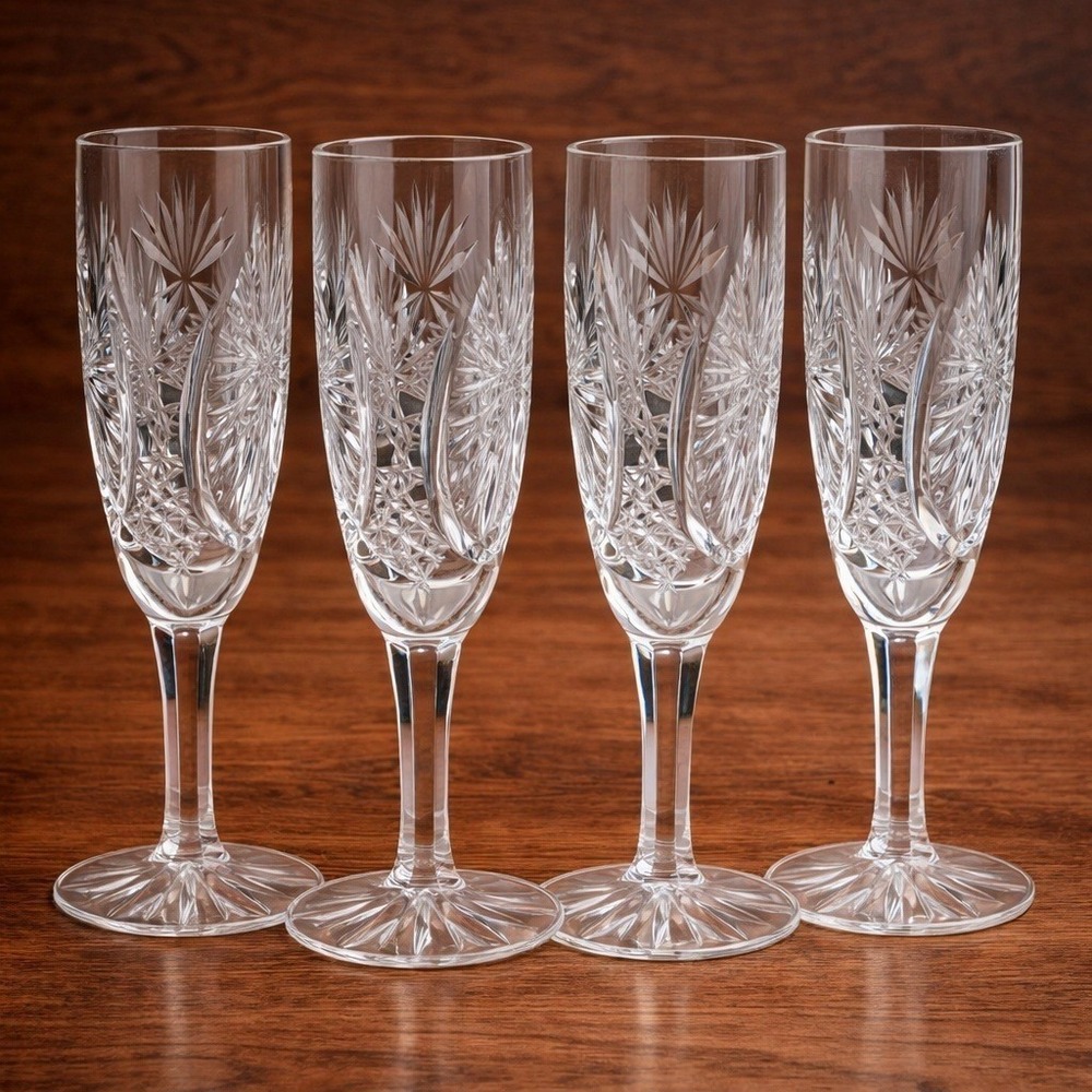 Set of 4‎ Cut Glass Champagne Flutes 6.5" Tall Starburst Fan Pattern Elegant